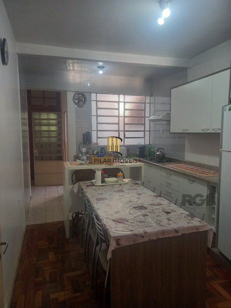 Casa 3 dormitórios no bairro Teresópolis