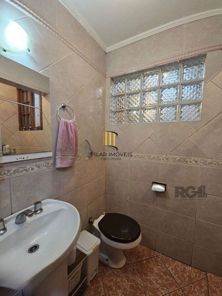 casa de 5 dormitórios no bairro Glória