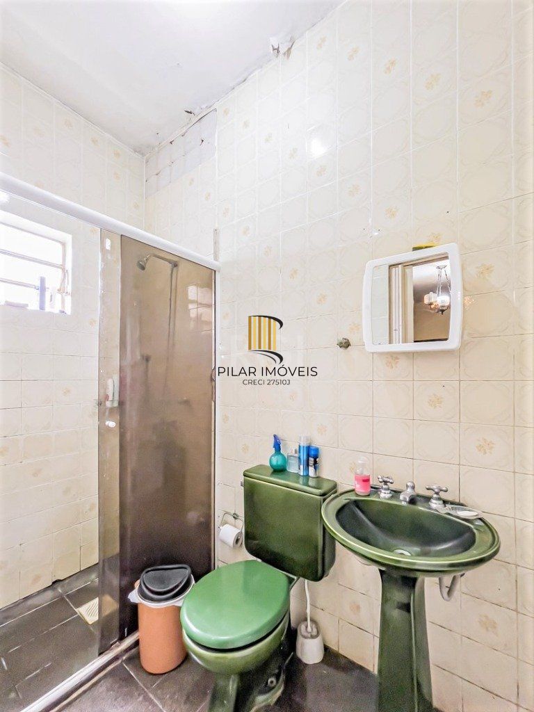 Casa para Venda - 212m², 3 dormitórios, 3 vagas - Azenha