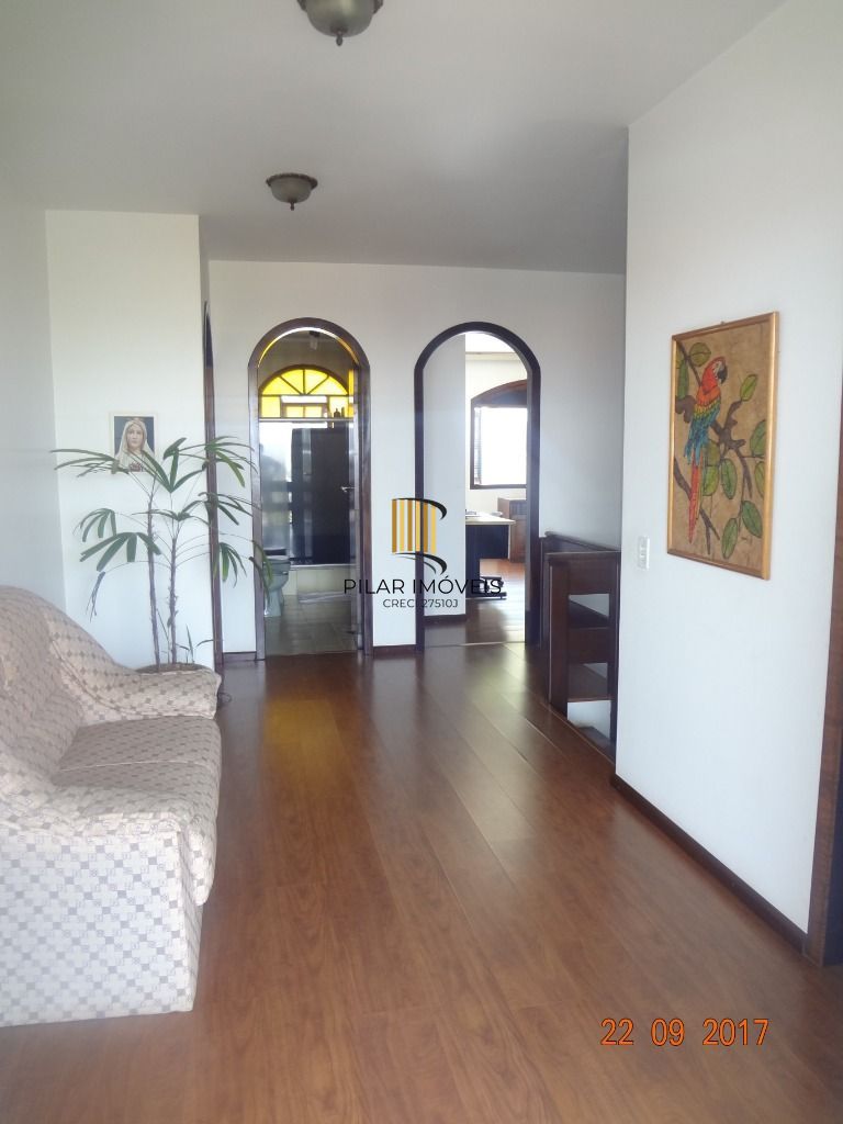 Casa para Venda - 365m², 4 dormitórios, sendo 2 suites, 6 vagas - Nonoai