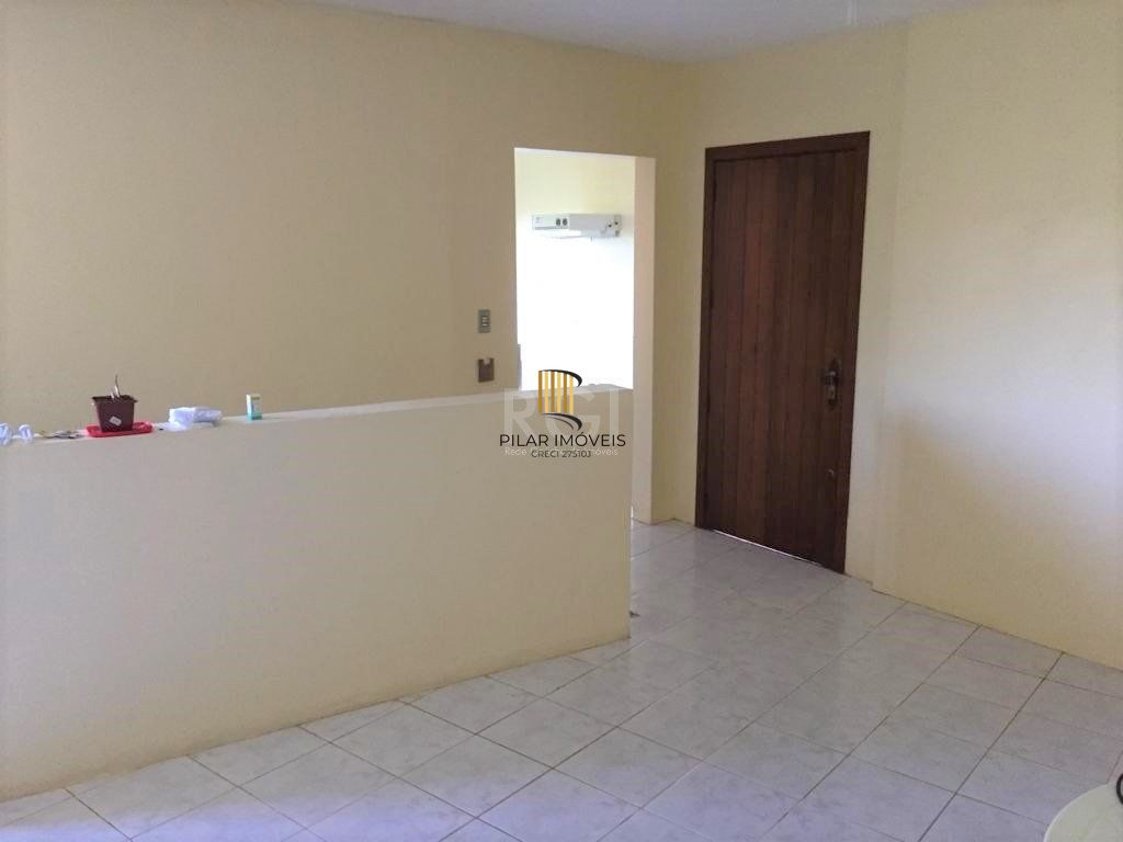 Casa para Venda - 200m², 3 dormitórios, sendo 1 suites, 2 vagas - Hípica