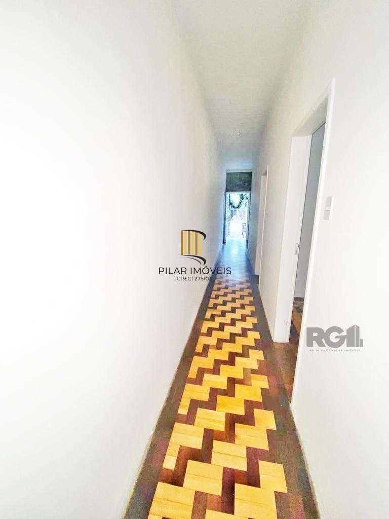 Casa 6 dormitórios no bairro Teresópolis