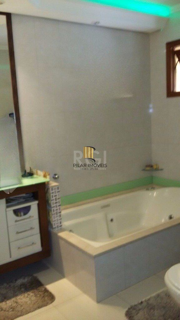Casa 3 dormitórios no bairro Jardim  Botânico