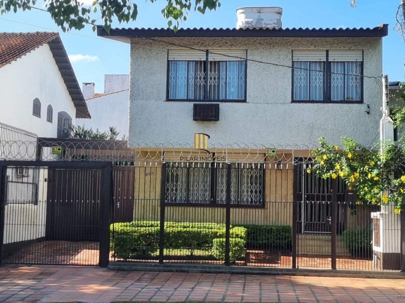 Casa 3 dormitórios no bairro Nonoai - Pilar Imóveis