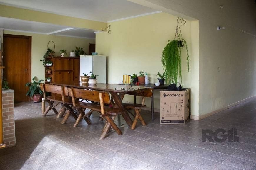 Casa 298m² - 4 dormitórios, 3 vagas na Zona Norte