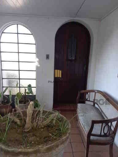Casa para Venda - 250m², 3 dormitórios,  - Medianeira