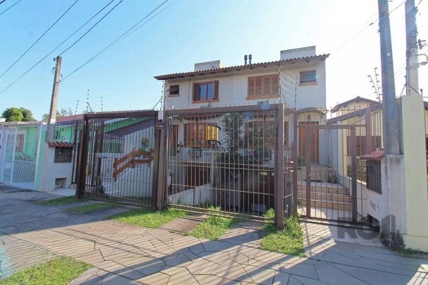 Ampla casa de 175 m² com 3 dormitórios e 3 vagas de garagem - Pilar Imóveis