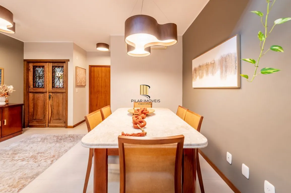 Apartamento de 4 dormitorios á Venda no Passo da Areia - Porto Alegre