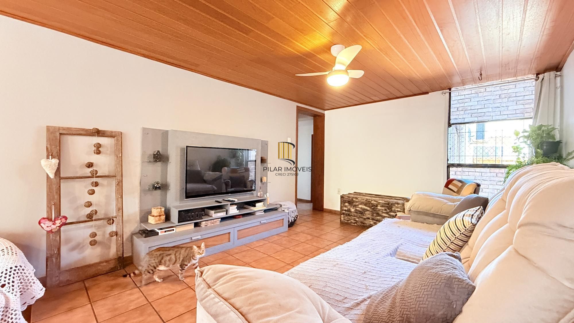 Casa 4 dormitórios no bairro Teresópolis