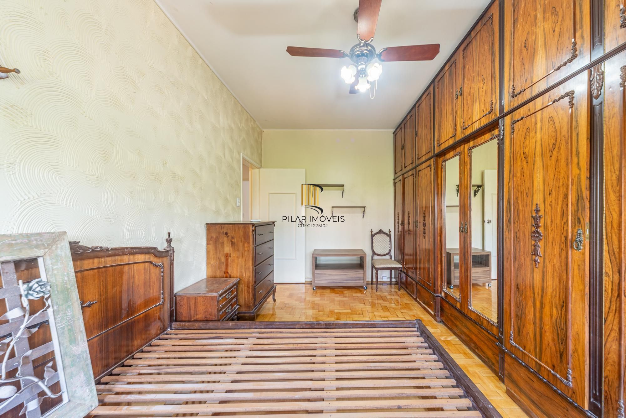 Apartamento de 3 dormitórios á venda no Bairro Santana, Porto Alegre