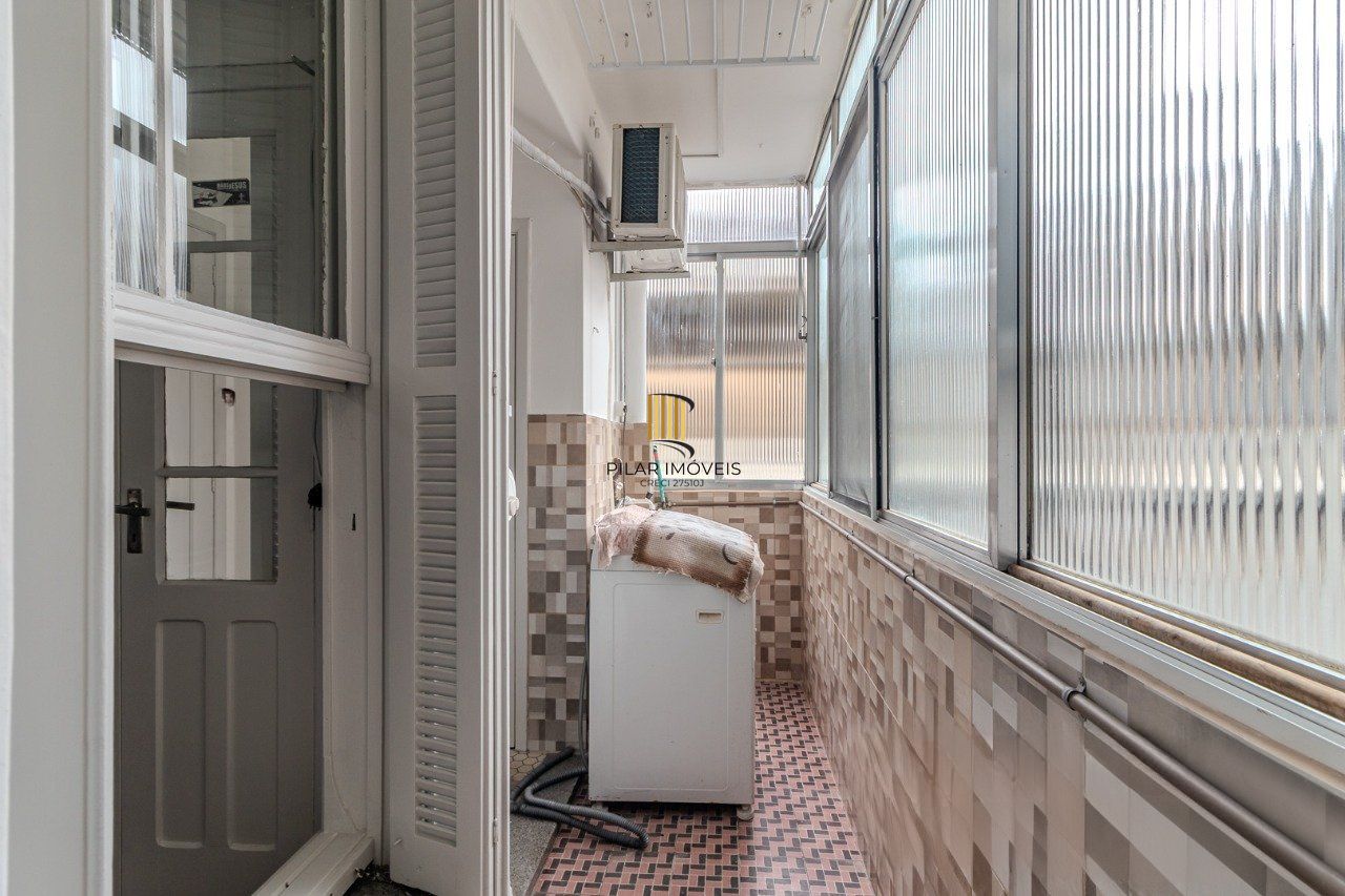 Apartamento 2 dormitórios no Centro Histórico