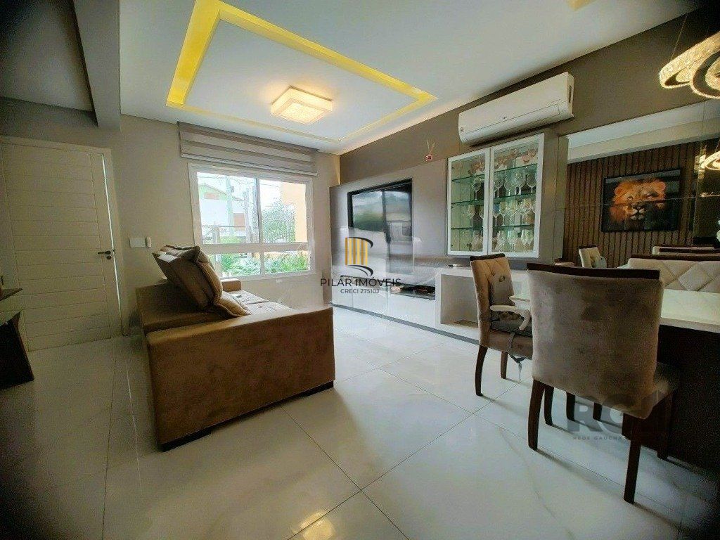 Casa com 3 dormitórios no bairro hípica