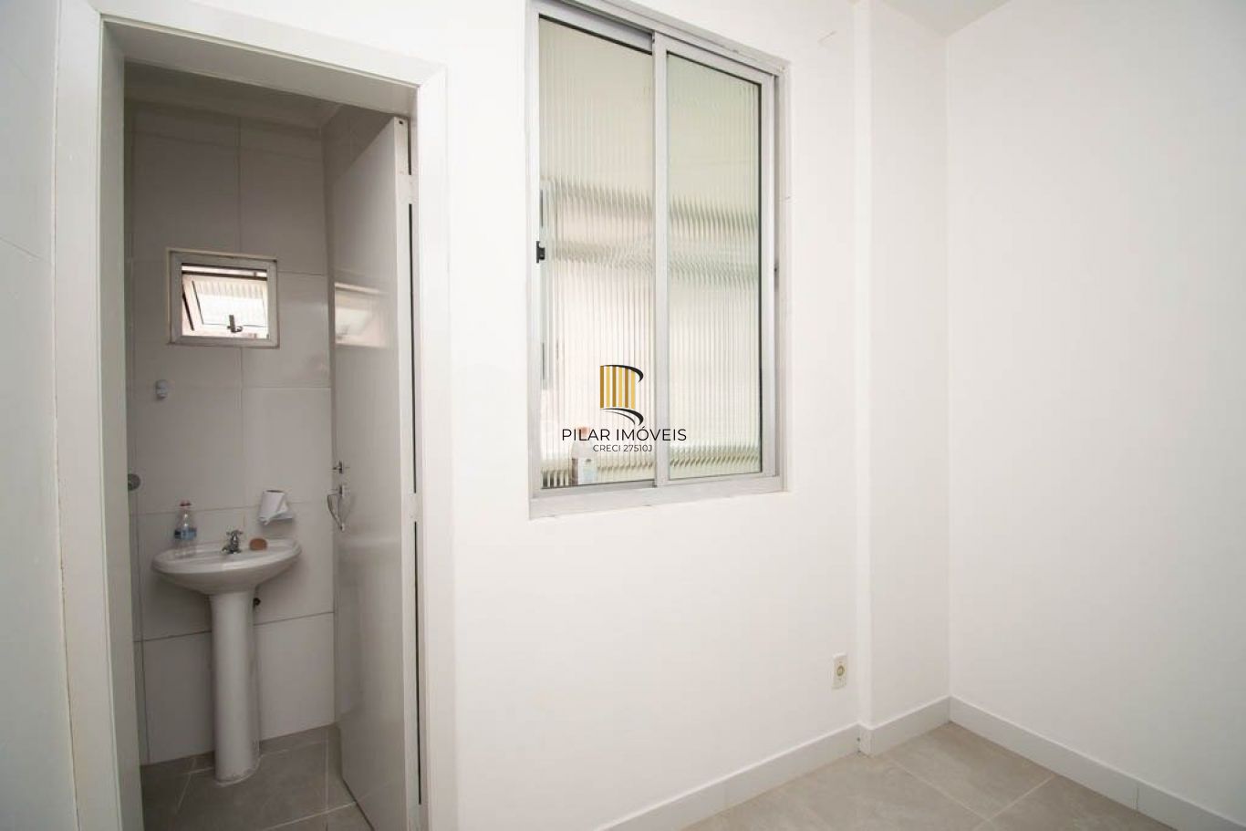 Apartamento de 3 dormitórios à venda no Bairro Centro Histórico, Porto Alegre.