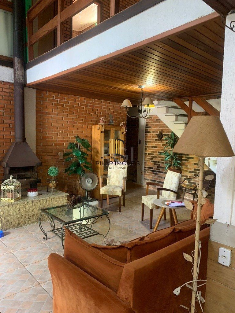 Casa 4 Dormitório(s) Bairro Nonoai - Pilar Imóveis