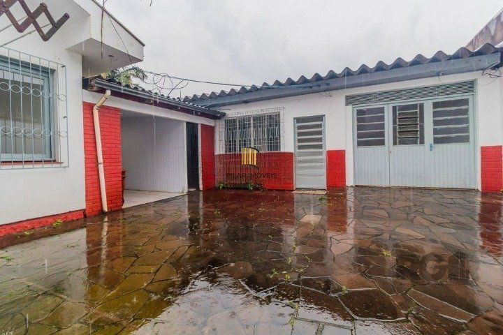 Casa 4 dormitórios no bairro São Sebastião