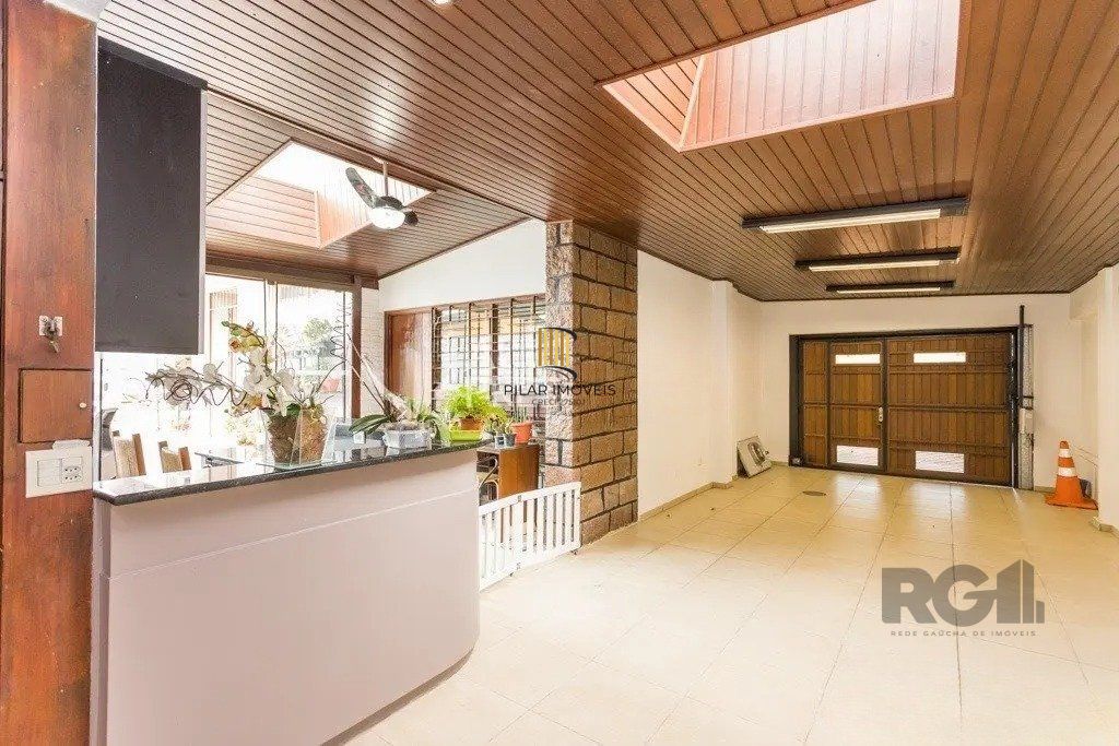 Casa com 3 dormitórios no bairro Jardim Lindóia