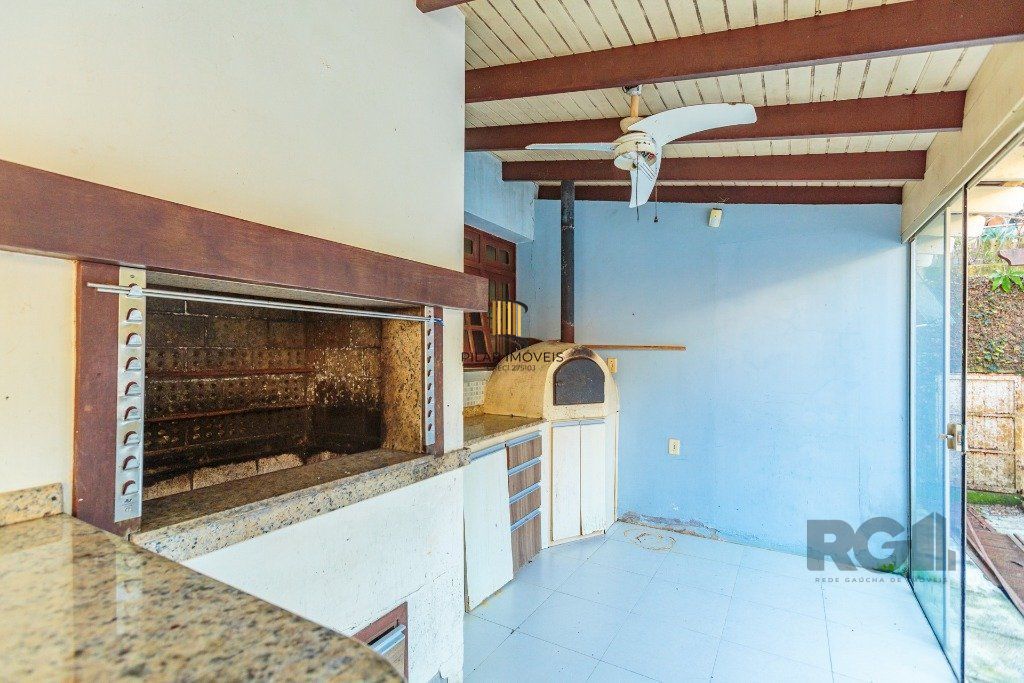 Casa 3 dormitórios no bairro Nonoai