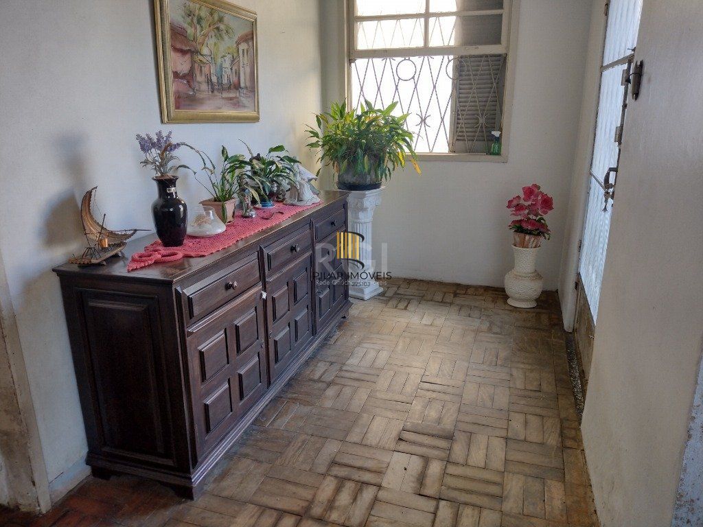 Casa para Venda com 200m², bairro Nonoai