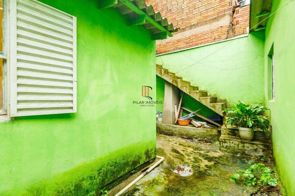 Casa de 4 Dormitório(s) Bairro Nonoai - Porto Alegre