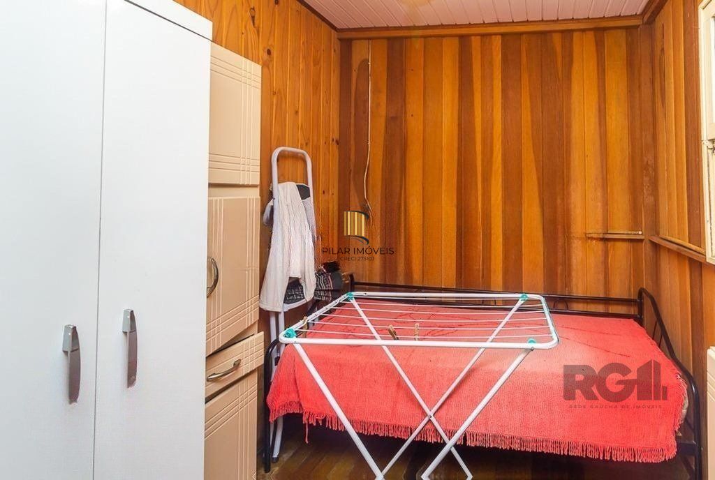 Casa 3 dormitórios no bairro Glória