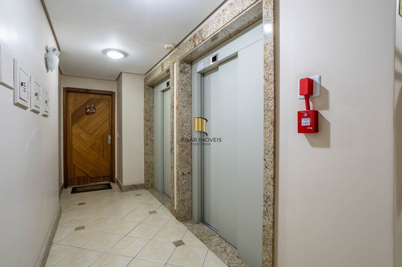 Apartamento de 3 quartos e 93m² à venda em Rio Branco, Porto Alegre.