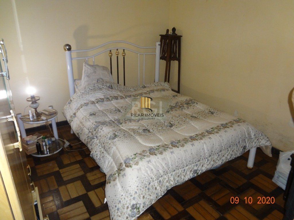 Casa para Venda - 250m², 3 dormitórios,  - Medianeira