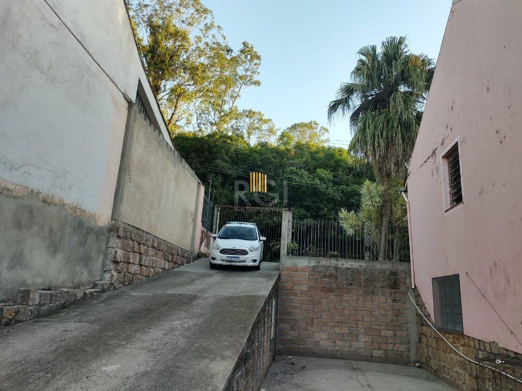 Casa 2 dormitórios no bairro Teresópolis