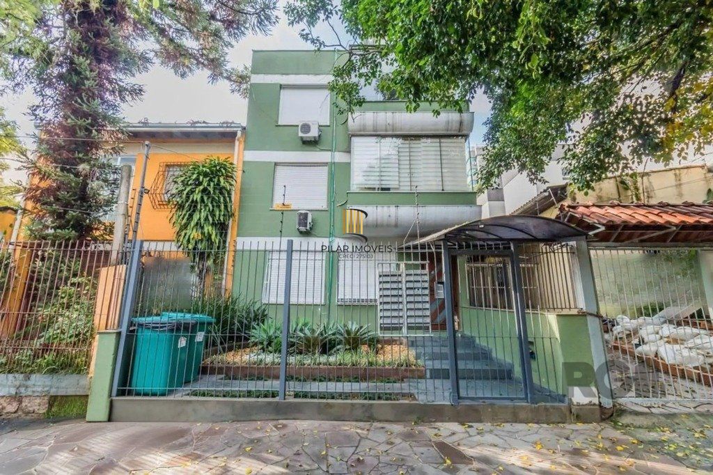 Apartamento térreo com garden na Lucas de Oliveira bairro Petrópolis