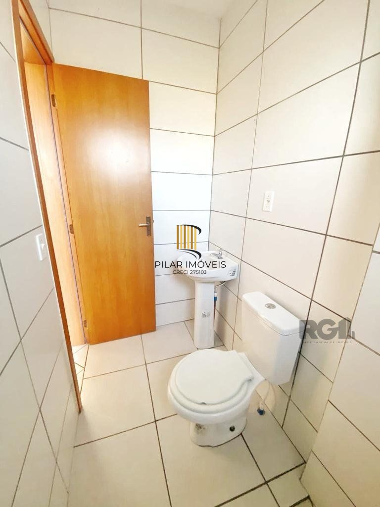 Casa 2 dormitórios no bairro Restinga