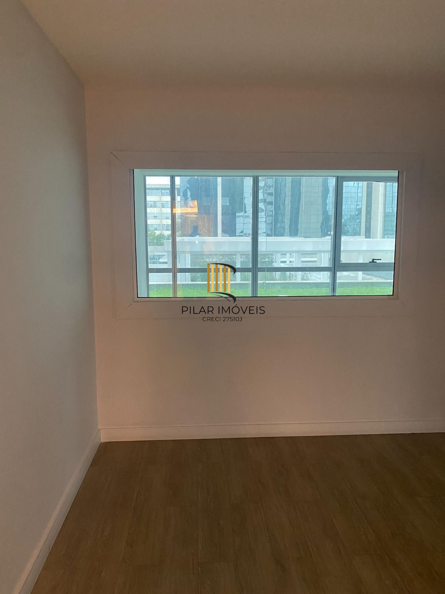 Sala Comercial no Bairro Praia de Belas - Porto Alegre