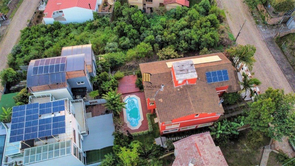 Casa de 498m², bairro Teresópolis