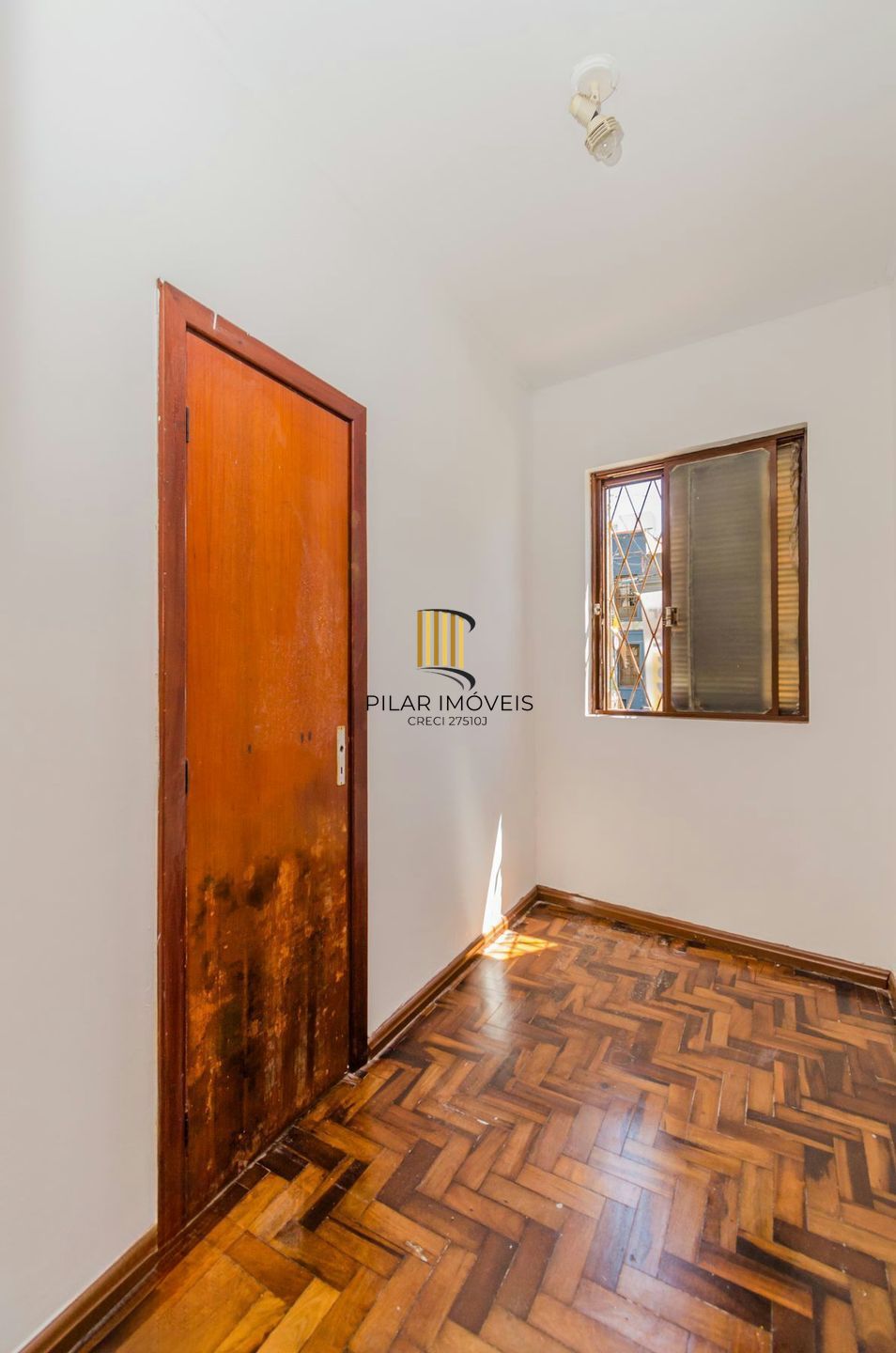 Apartamento com 2 quartos e 38m² à venda em Cidade Baixa, Porto Alegre.