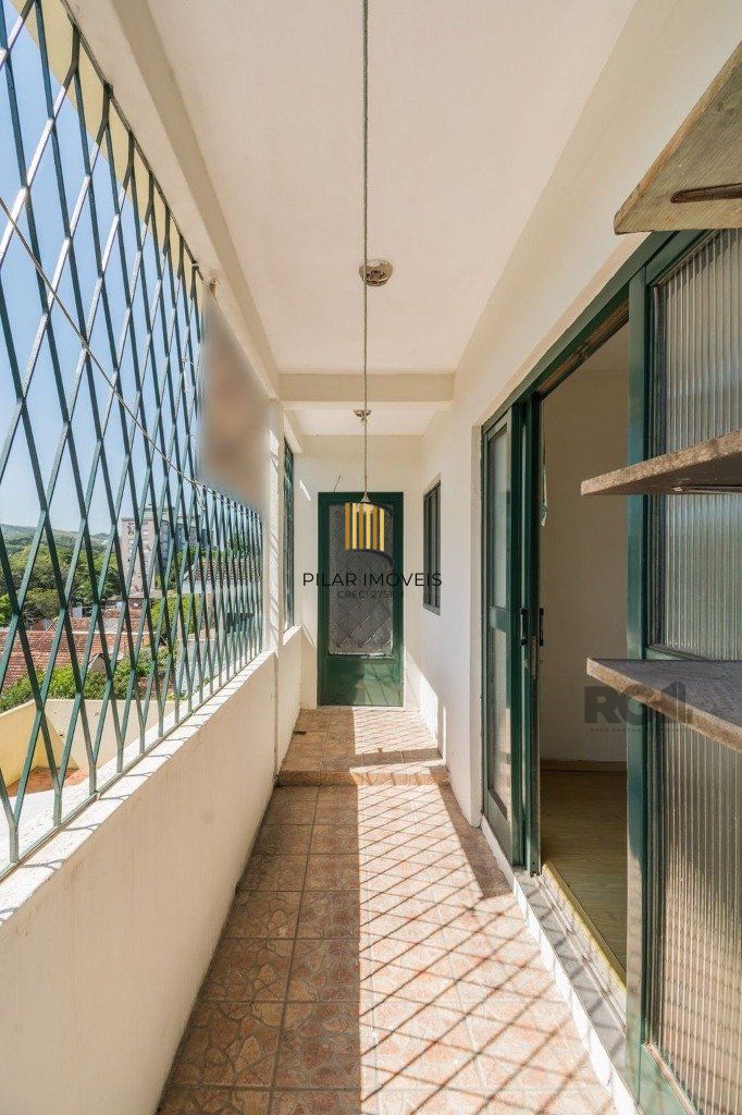 Casa com 5 dormitórios no bairro Jardim Sabará