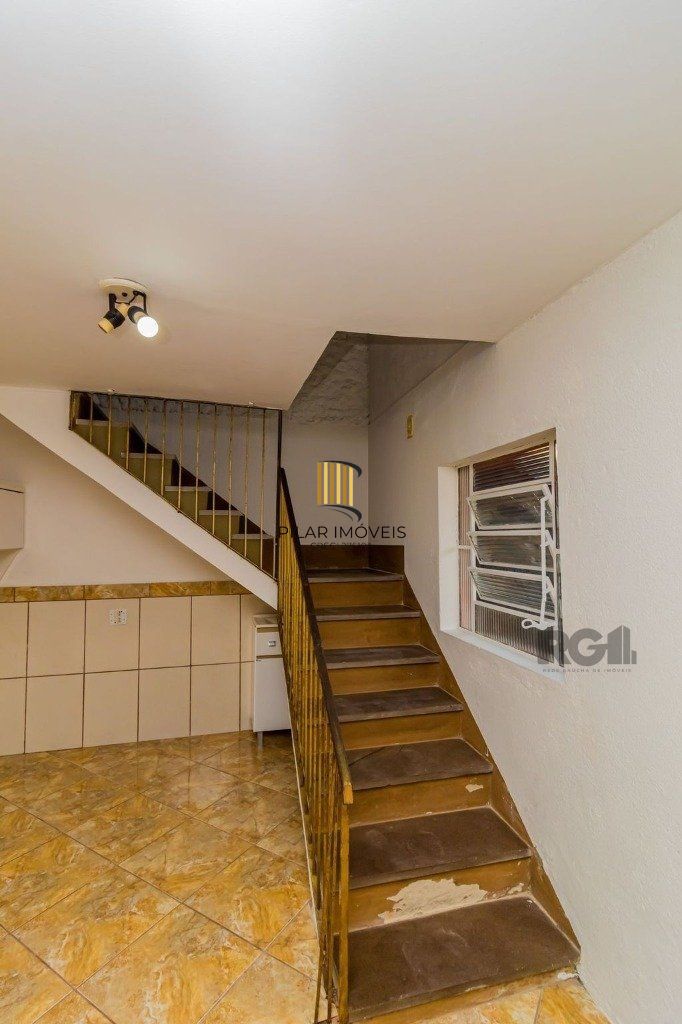 Casa de 4 dormitórios no bairro Espírito Santo