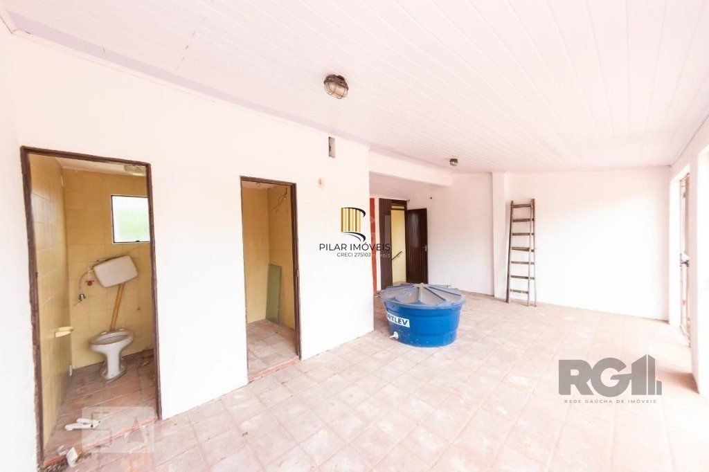 Casa para Venda - 450m², 4 dormitórios, sendo 3 suites, 5 vagas - Nonoai