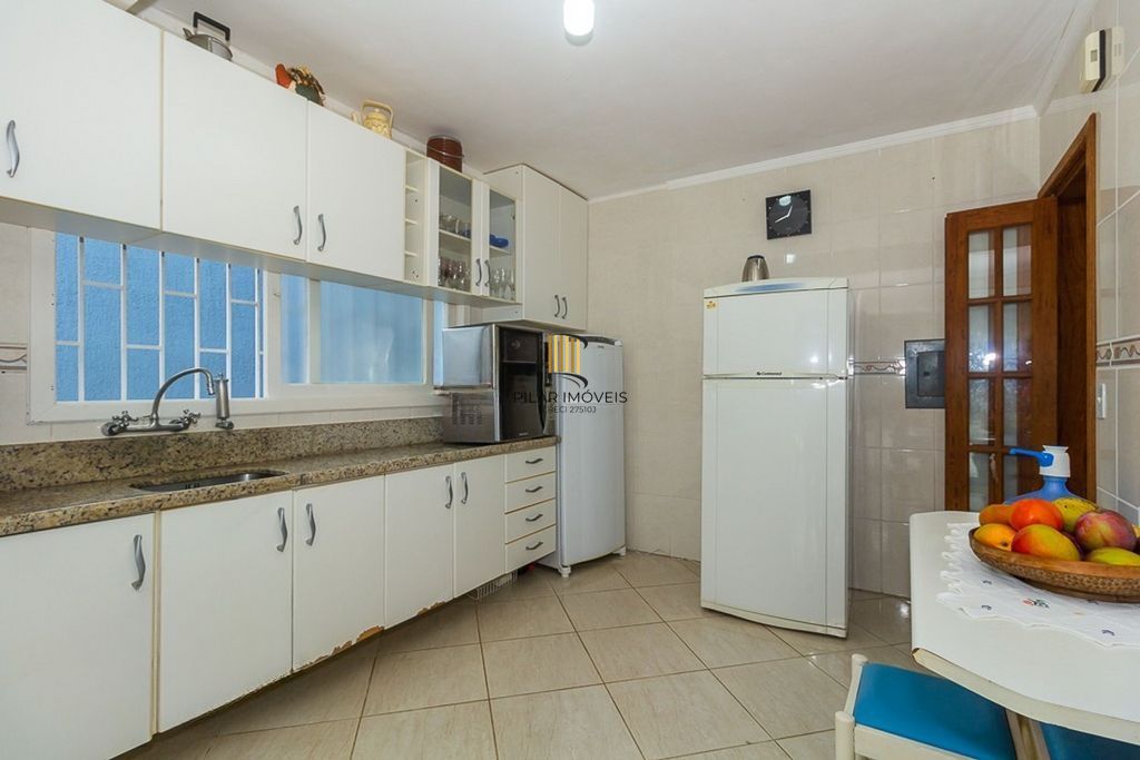 Casa de 4 dormitórios à venda no Bairro Ipanema - Porto Alegre