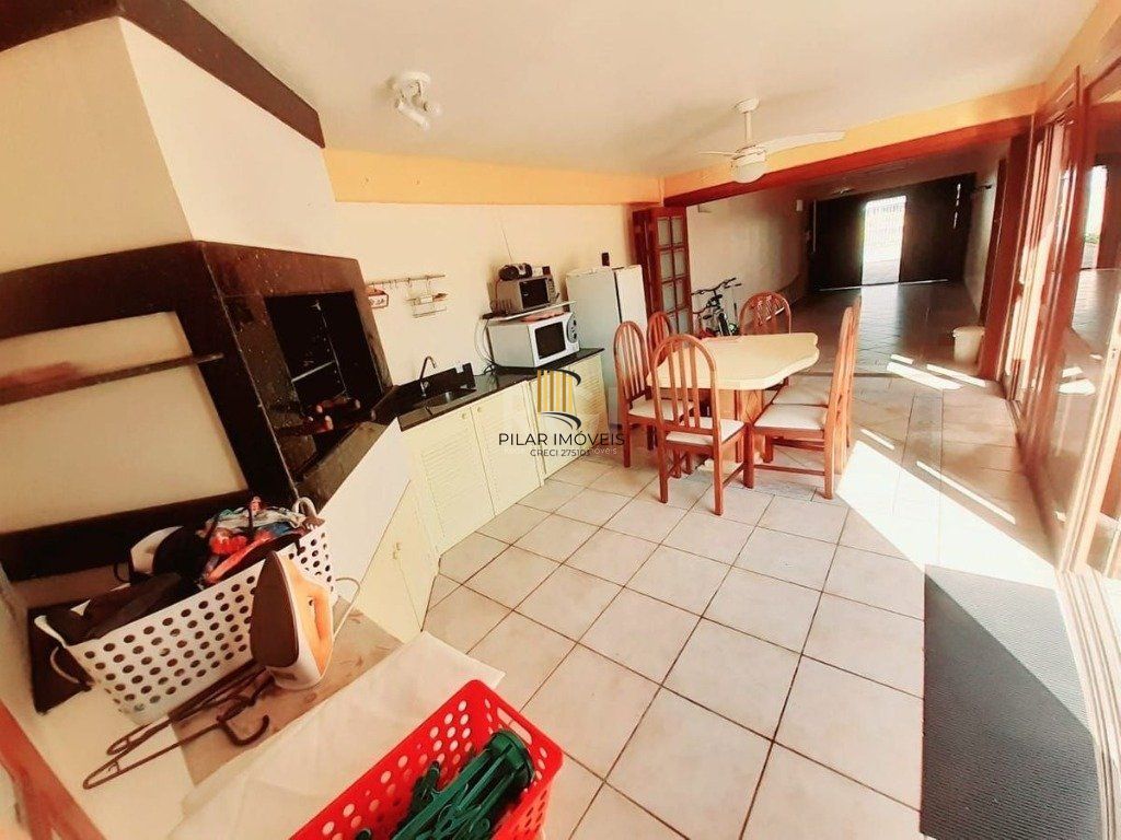 Casa para Venda - 260m², 4 dormitórios, sendo 1 suites, 4 vagas - Nonoai