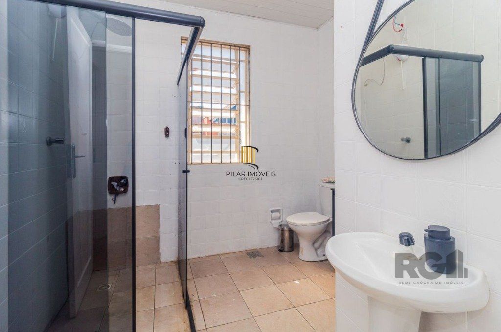 Casa com 99,73m², 2 dormitórios, 2 vagas no bairro Floresta