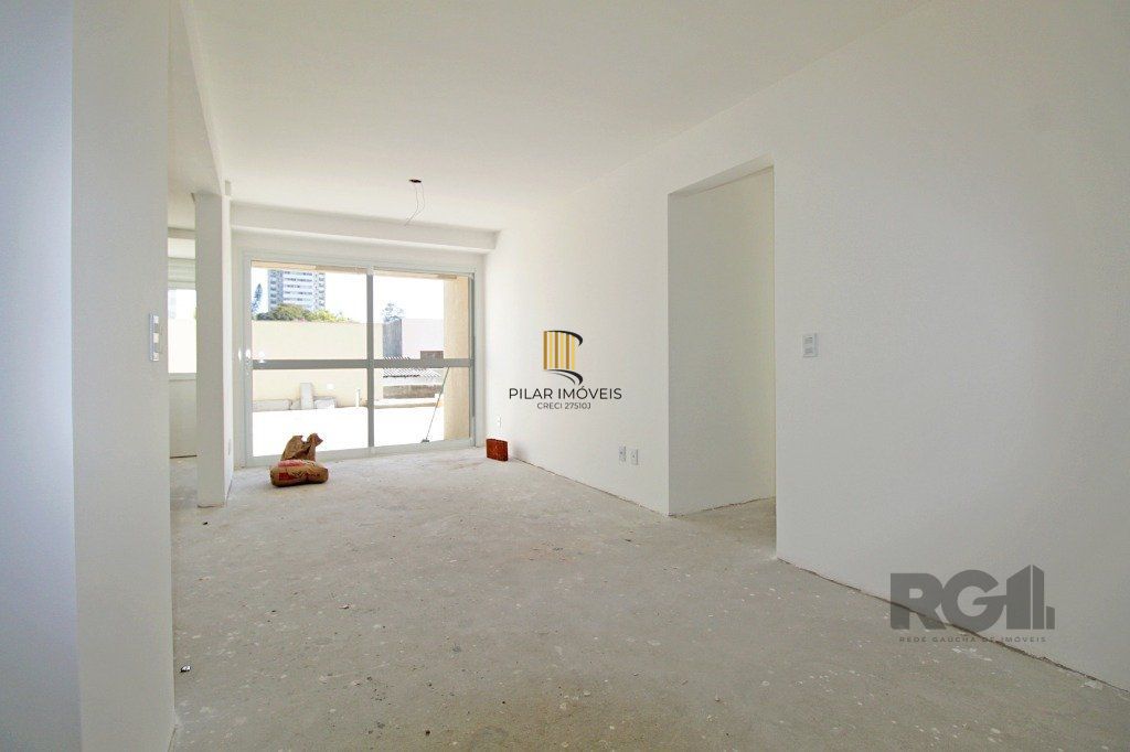 Apartamento 3 dorms à venda Rua Roque Calage, Passo da Areia - Porto Alegre