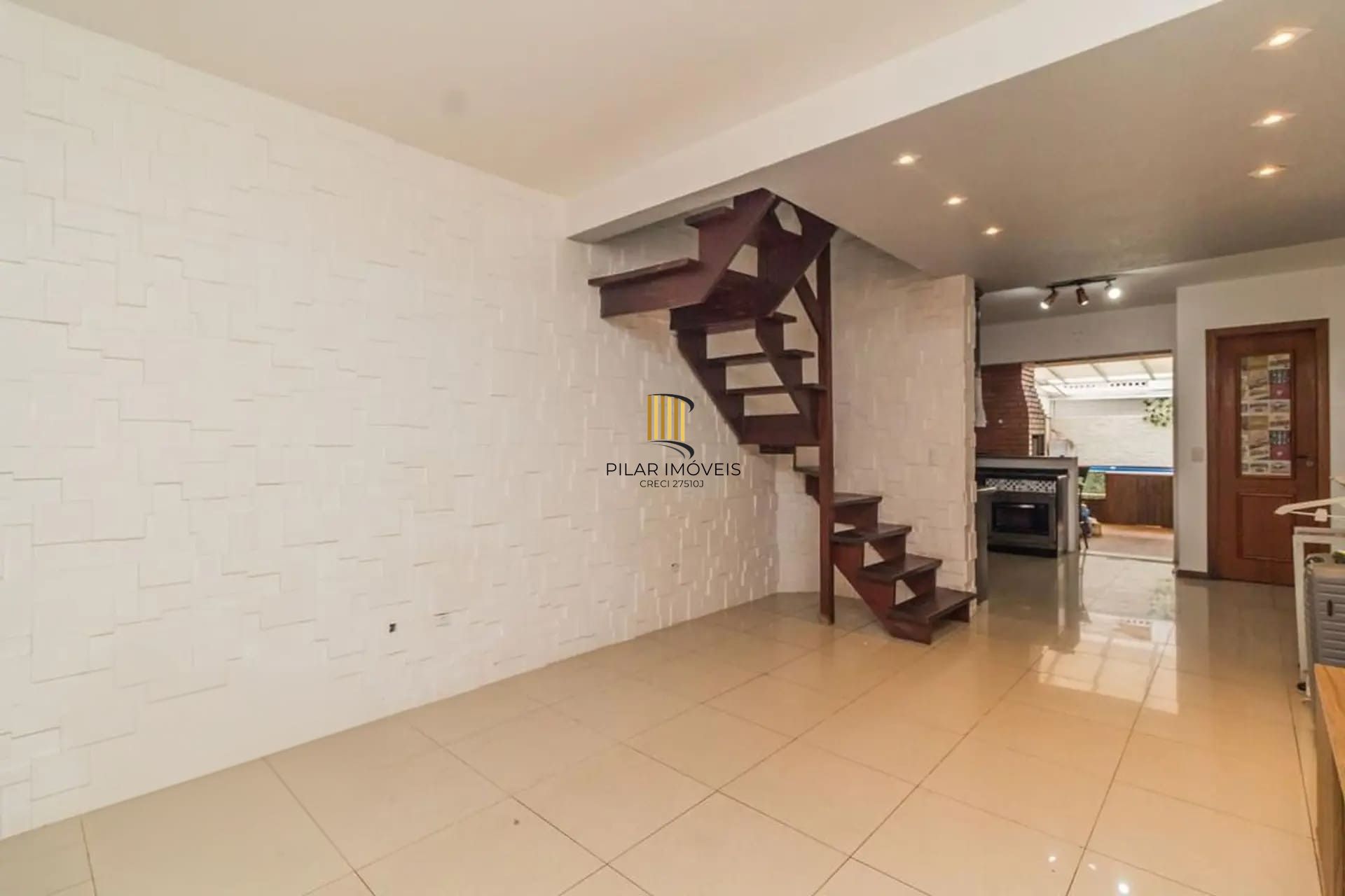 Casa em Condomínio de 3 dormitórios, no Bairro Ipanema