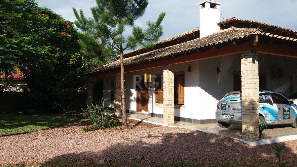 Casa para Venda - 220m², 2 dormitórios, sendo 1 suites, 4 vagas - Belém Novo