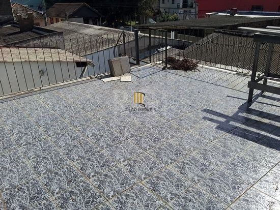Casa para Venda - 80m², 3 dormitórios, sendo 1 suites, 2 vagas - Teresópolis