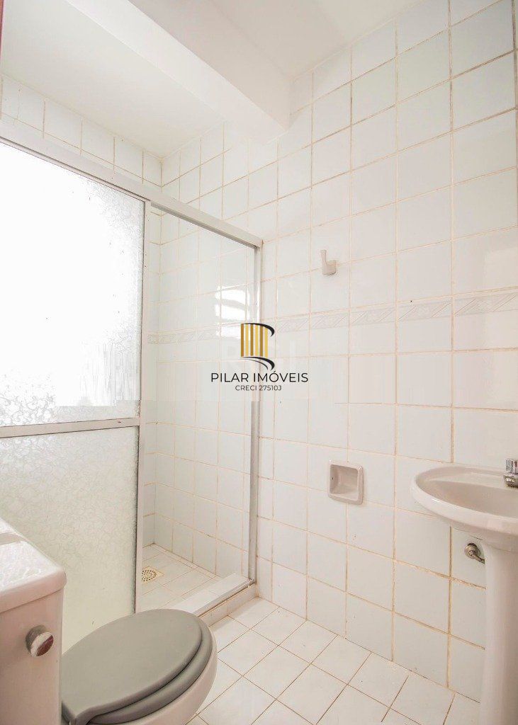 Casa para Venda - 440m², 3 dormitórios, sendo 2 suites, 2 vagas - Cidade Baixa