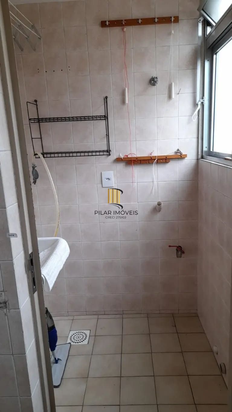 Apartamento de 1 dormitório e 46m² à venda em Partenon, Porto Alegre.