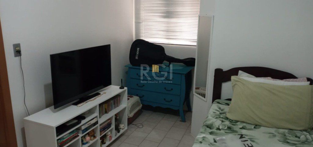 Casa para Venda - 95m², 2 dormitórios, 3 vagas - Teresópolis