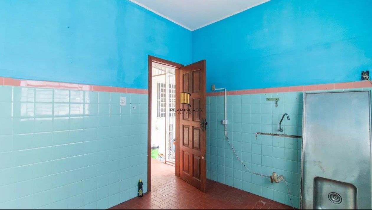 Casa 3 dormitórios Bairro Teresópolis