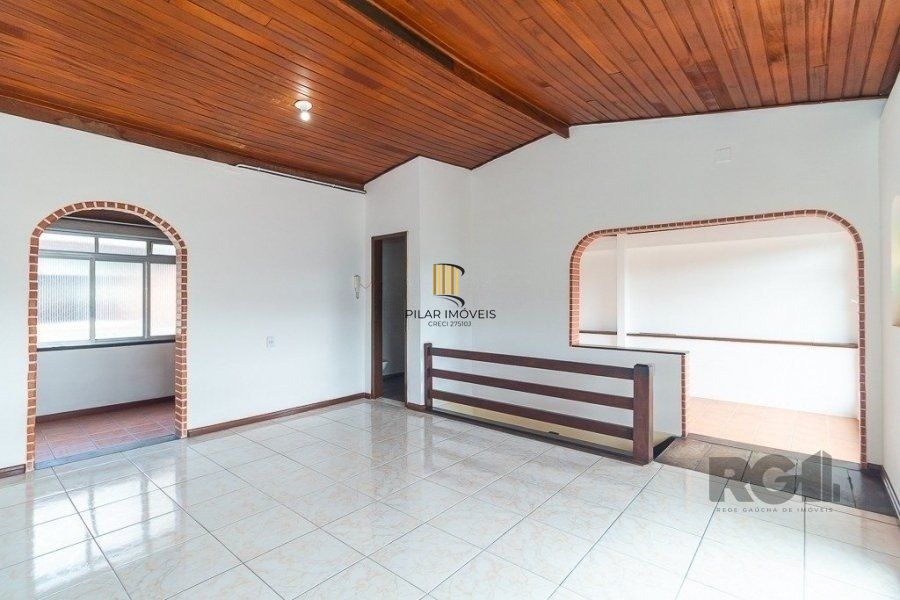 Excelente cobertura de 211m² com 3 dormitórios e 1 vaga.