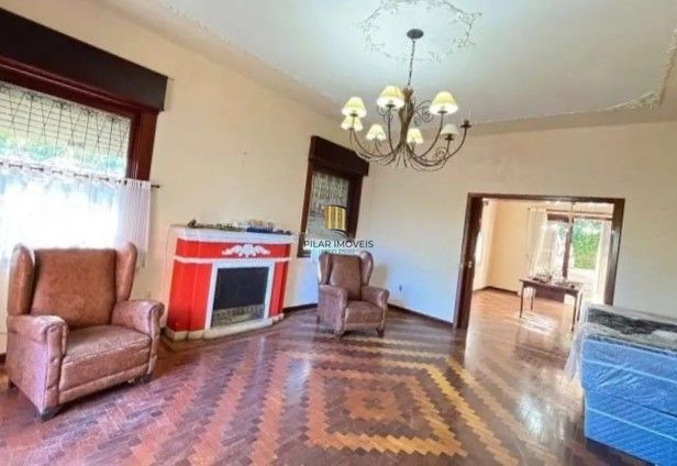 Casa 4 dormitórios no bairro Vila Assunção