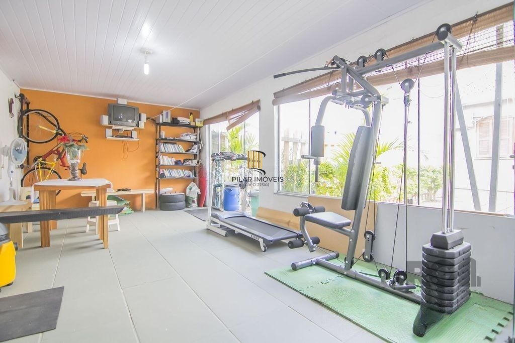 Casa 115m² - 3 dormitórios, 3 vagas no bairro Jardim Leopoldina