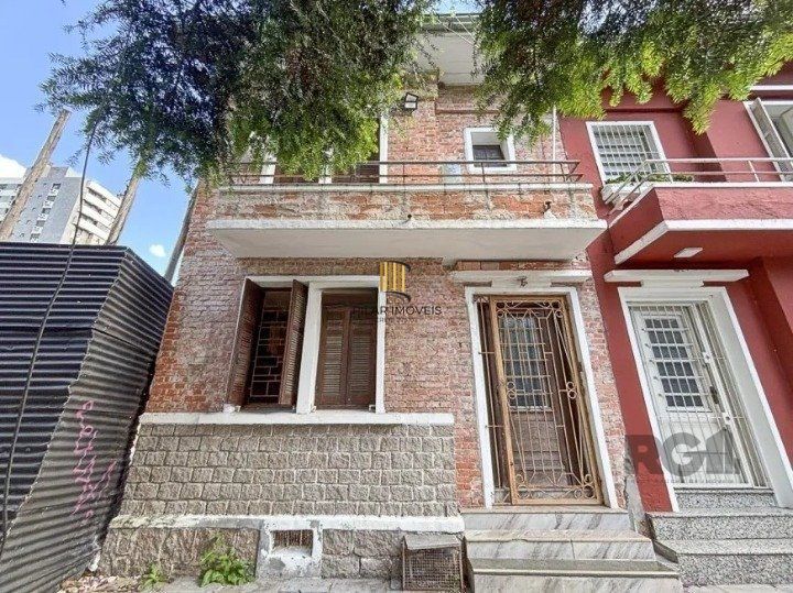 Casa 3 dormitórios no bairro Menino Deus - Pilar Imóveis